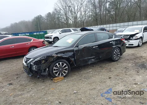 2017 Nissan Altima 2.5 Sl z USA, uszkodzony, nr VIN 1N4AL3AP0HC152935